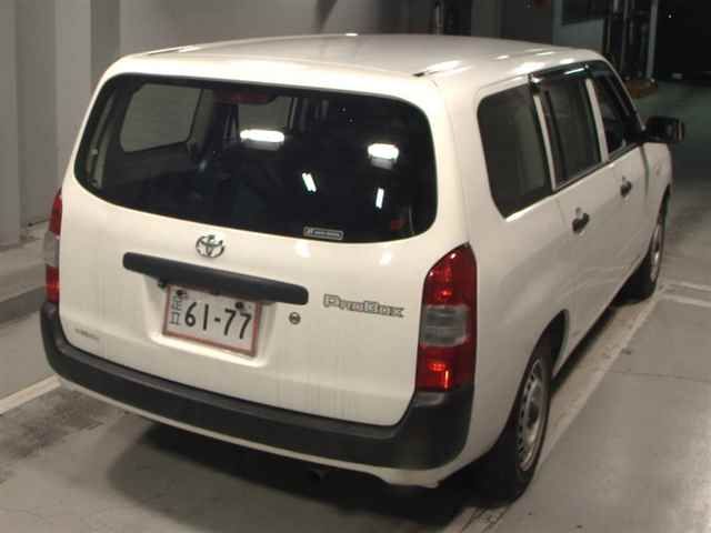 2017 Toyota Probox DXコンフォート auction photo 5