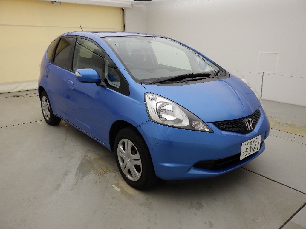 2008 Honda Fit 4WD G Japan auction vehicle