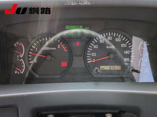 2013 Isuzu Forward ヒラボデークレーンツキ4ダン auction photo 4