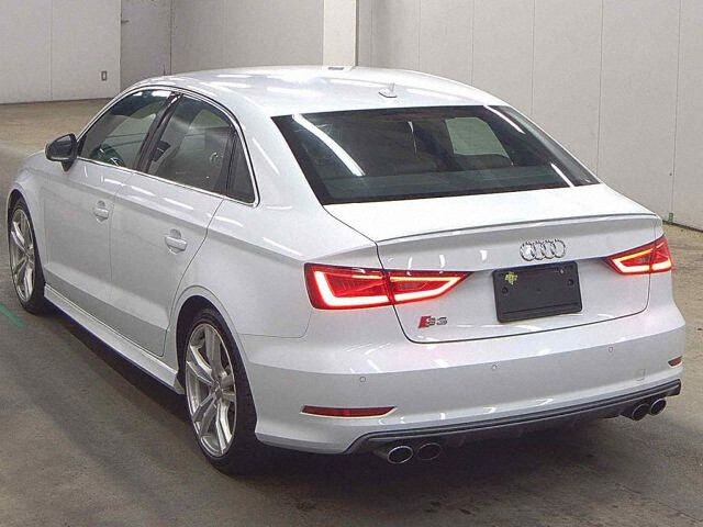 2017 Audi S3 Sedan ベースグレード 4WD auction photo 2