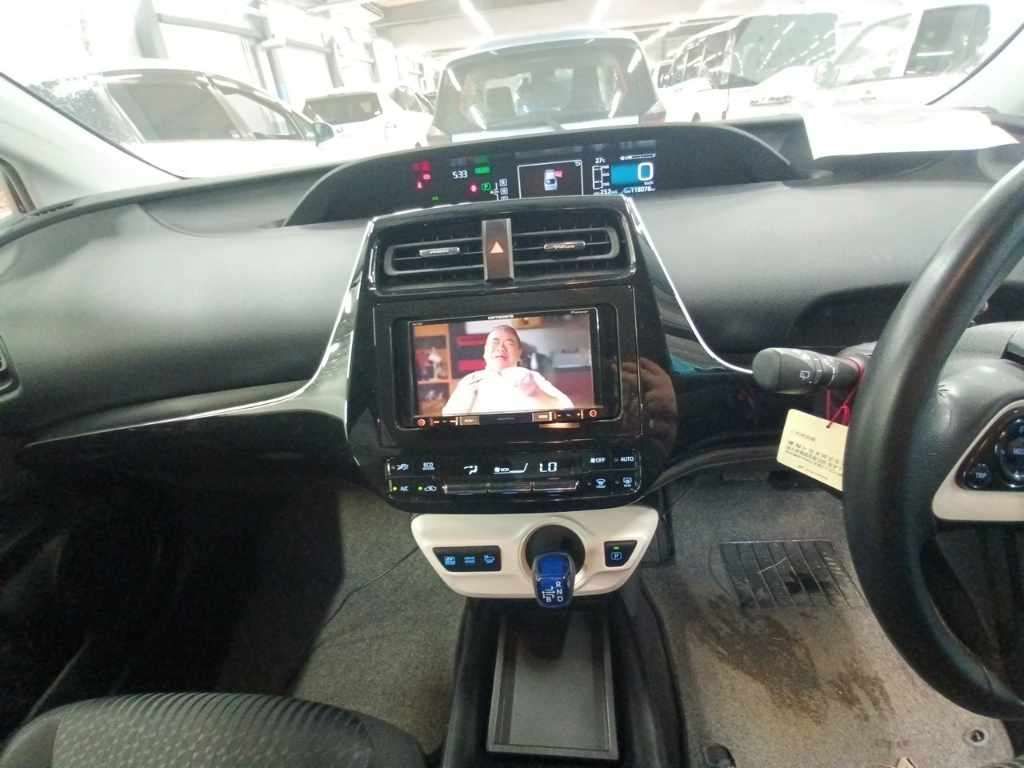 2018 Toyota Prius S auction photo 11