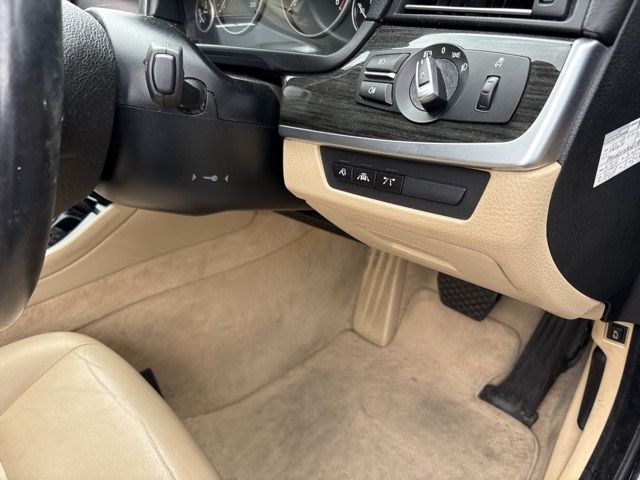 2015 BMW 5 Series 523Dラグジュアリー auction photo 6