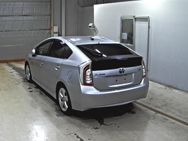 2014 Toyota Prius S auction photo 2