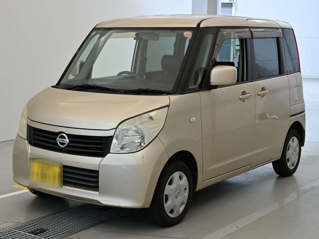 2010 Nissan Roox E Japan auction vehicle