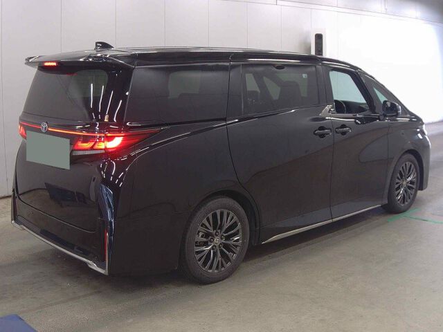 2025 Toyota Vellfire Z Premier auction photo 5