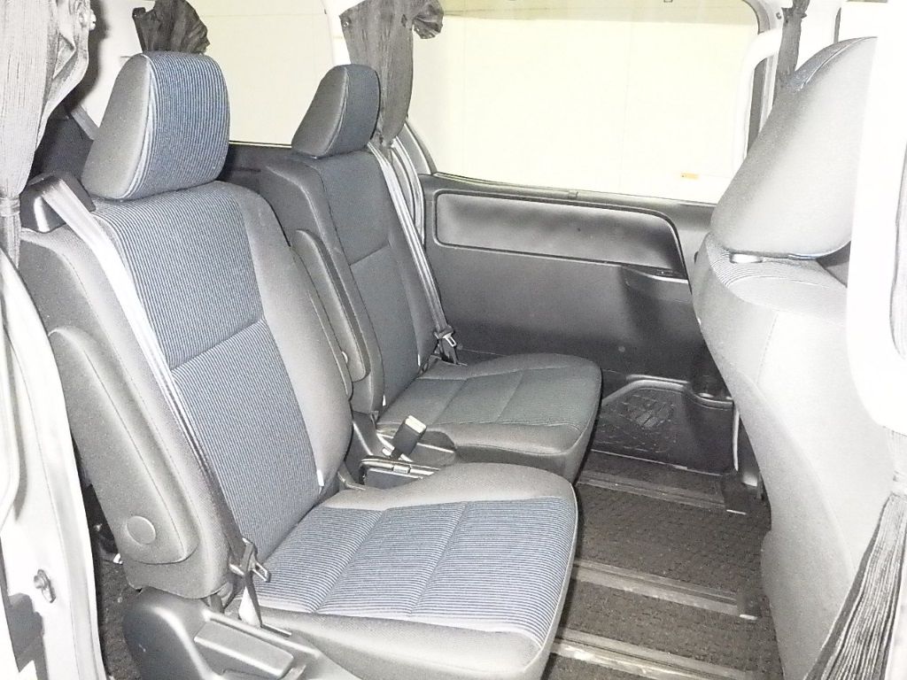 2019 Toyota Voxy X 7人 auction photo 7