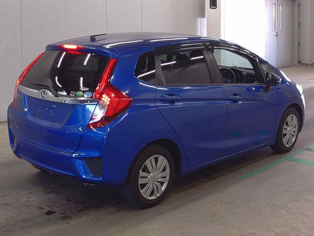 2015 Honda Fit 15XL auction photo 5