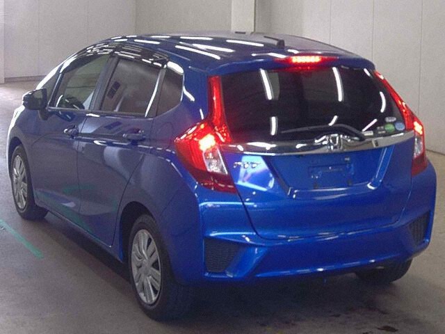 2015 Honda Fit 15XL auction photo 2