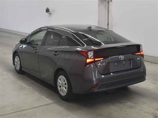 2019 Toyota Prius S auction photo 2