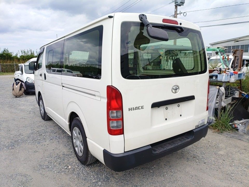 2021 Toyota Hiace auction photo 6