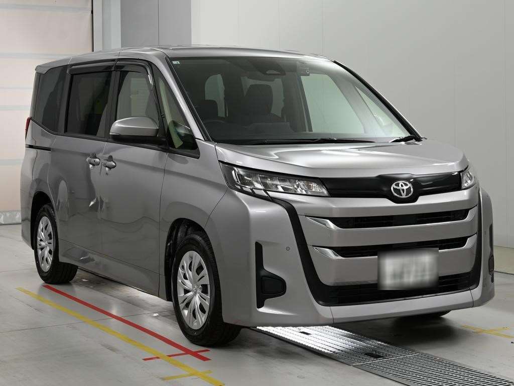 2026 Toyota Noah X Wheelchair Carrier Type 2 auction photo 5