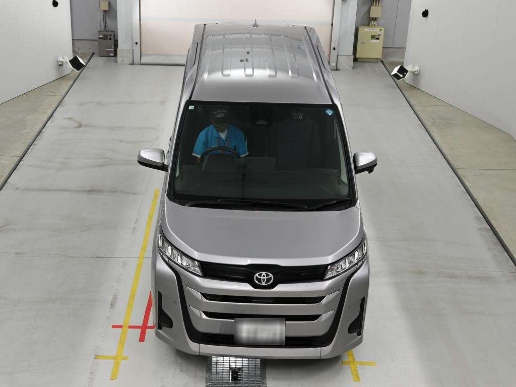 2026 Toyota Noah X Wheelchair Carrier Type 2 auction photo 7