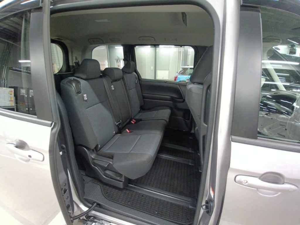 2026 Toyota Noah X Wheelchair Carrier Type 2 auction photo 12