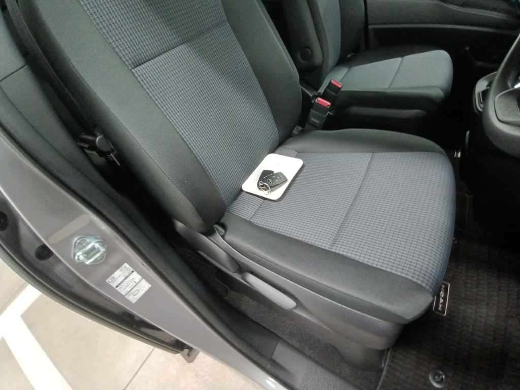 2026 Toyota Noah X Wheelchair Carrier Type 2 auction photo 10