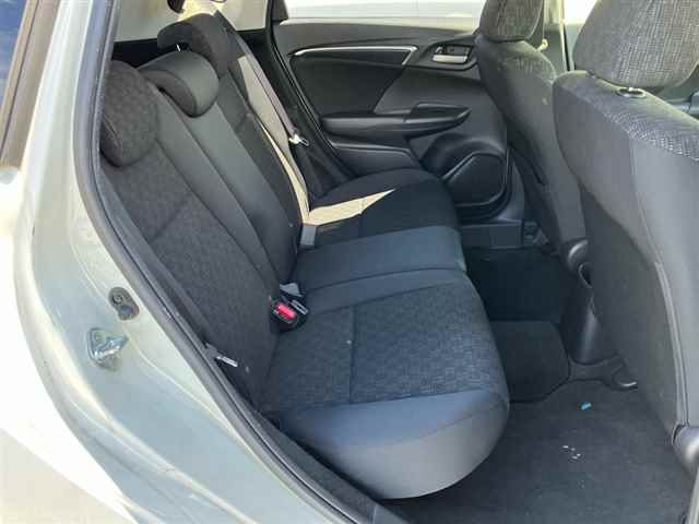 2017 Honda Fit 13G・Fパッケージ auction photo 7