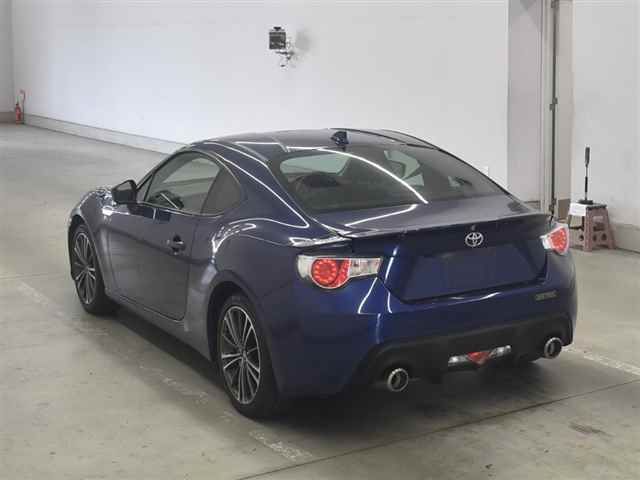 2016 Toyota 86 GT auction photo 2