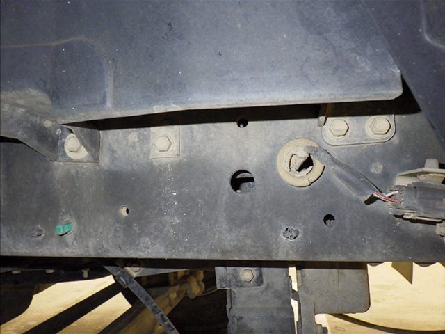 2015 Isuzu Forward dump auction photo 4
