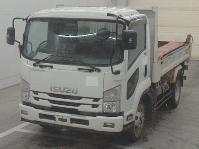 Japan Auction Vehicles 10 2015 Isuzu Forward dump auction photo