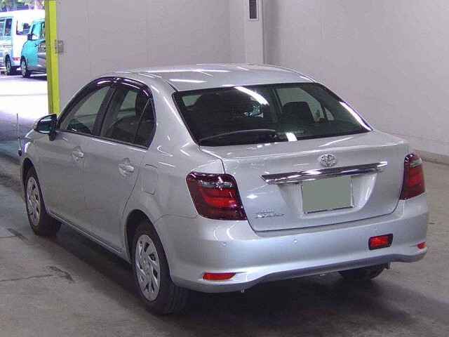 2024 Toyota Corolla Axio EX auction photo 2