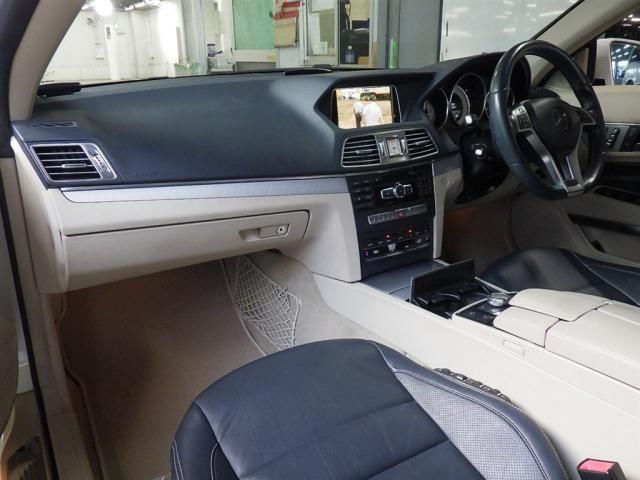 2014 Mercedes-Benz E 250 Cabriolet AMG SPP auction photo 2