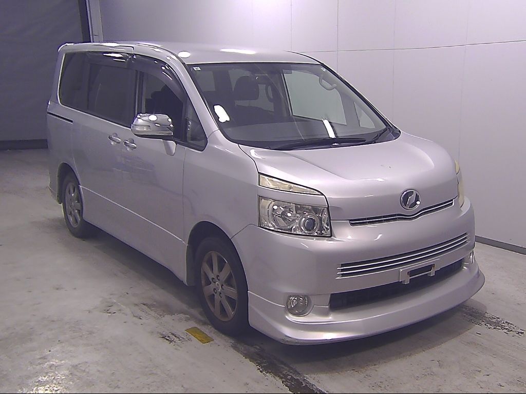 2008 Toyota Voxy ZS Kira 8 people Japan auction vehicle