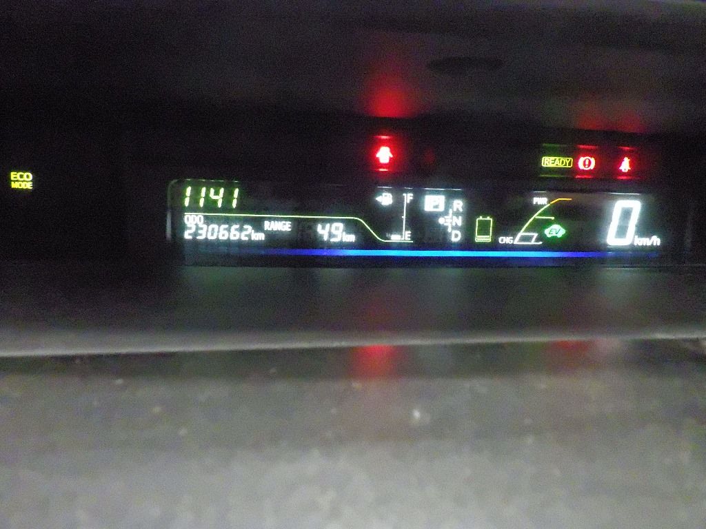 2014 Toyota Prius Alpha S L Selection auction photo 10