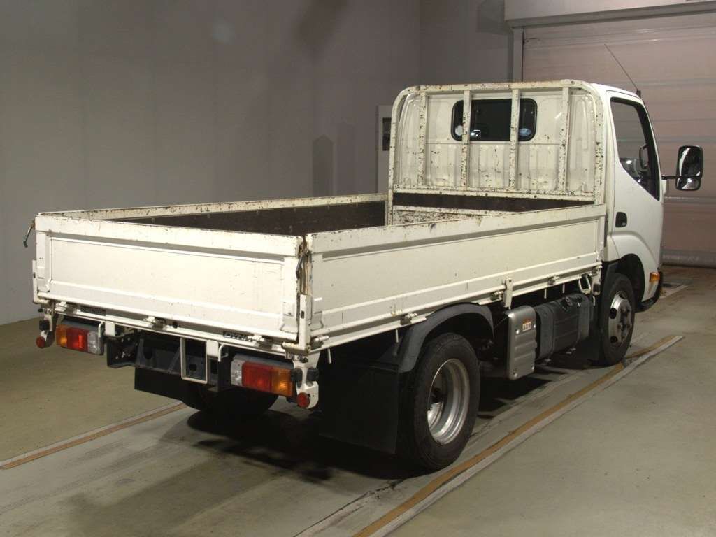 2021 Toyota Dyna auction photo 2