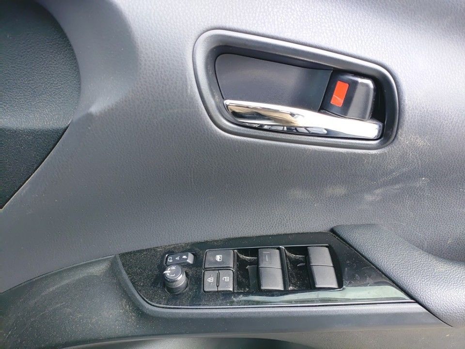 2021 Toyota Prius auction photo 14