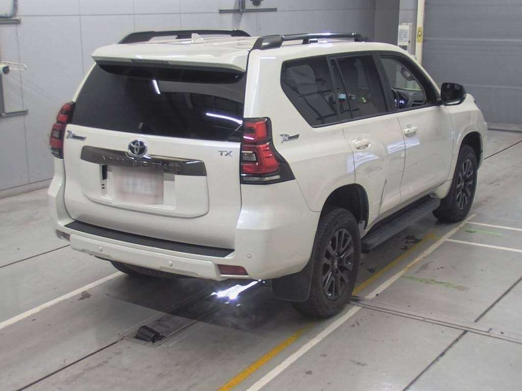 2022 Toyota Land Cruiser Prado TX Lパック70thアニバ 4WD auction photo 2