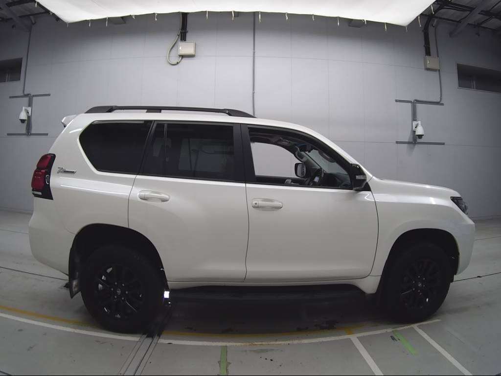 2022 Toyota Land Cruiser Prado TX Lパック70thアニバ 4WD auction photo 3