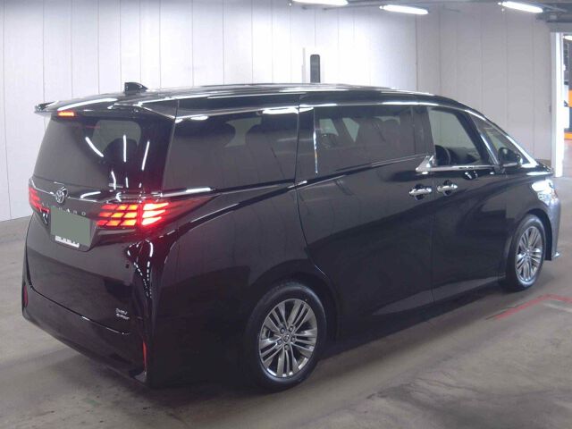 2026 Toyota Alphard Z 4WD auction photo 5