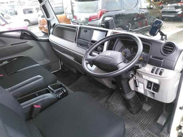 2020 Mitsubishi Fuso Canter Sekisaisha auction photo 3
