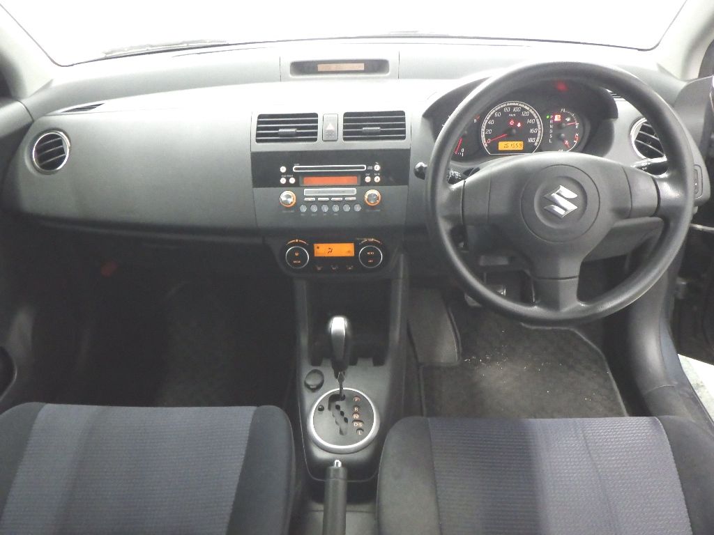 2010 Suzuki Swift XG auction photo 3