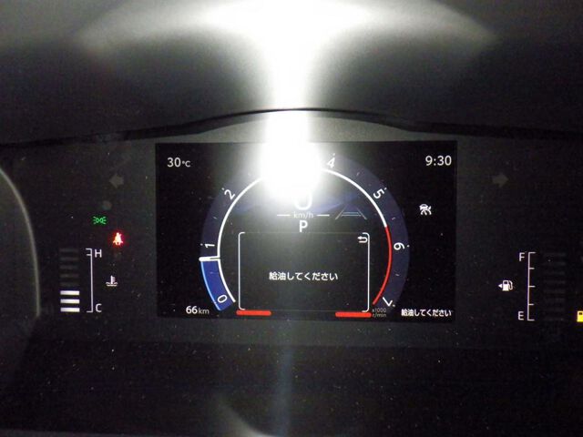 2026 Toyota Hiace GL auction photo 6