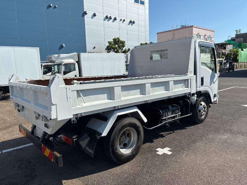 2018 Isuzu Elf Loader Dump auction photo 2