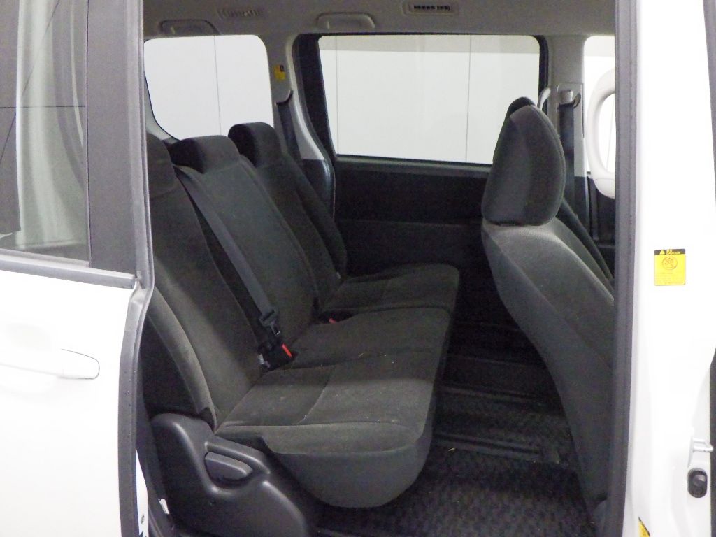 2012 Toyota Voxy X Lエディション 8人 auction photo 7