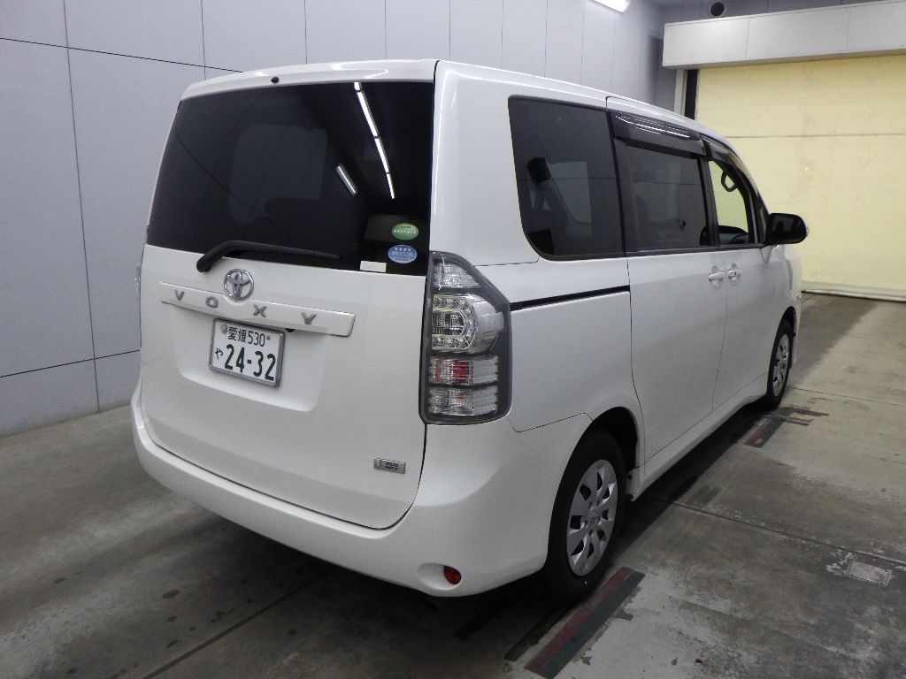 2012 Toyota Voxy X Lエディション 8人 auction photo 2