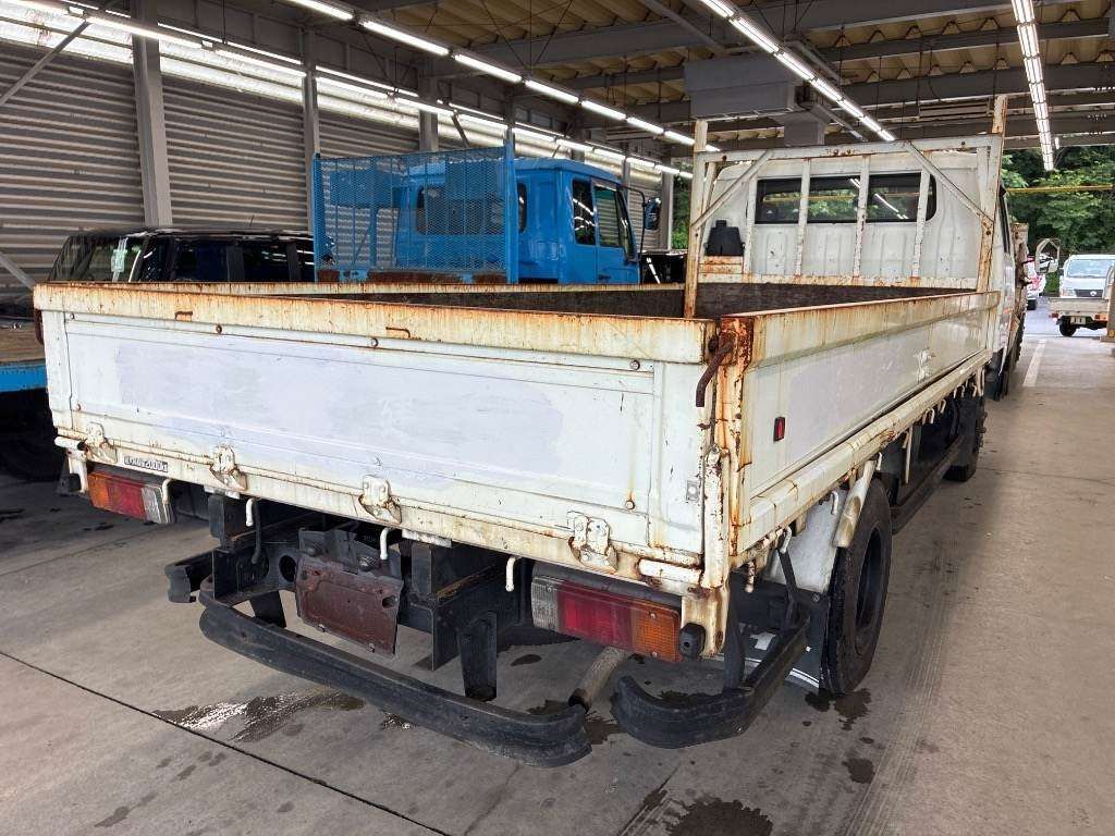1988 Toyota Dyna Flat body auction photo 2