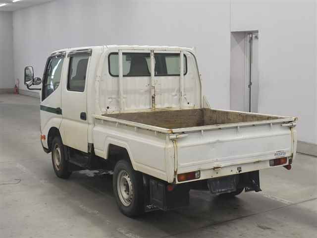 2014 Toyota Dyna Wキャブ auction photo 2