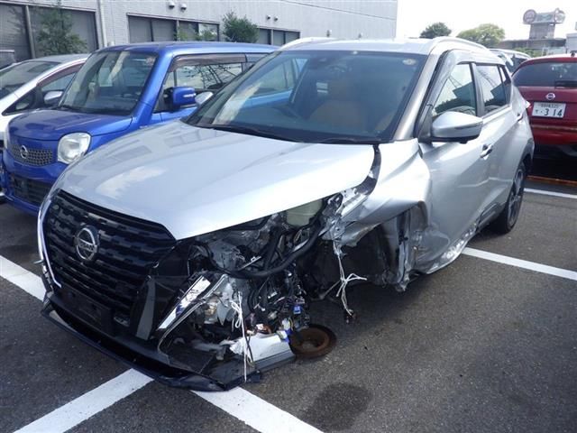 2021 Nissan Kicks X Two-Tone Interior Edition auction photo 3