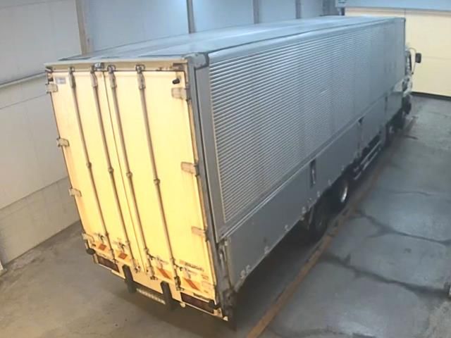 2012 Isuzu ウィング auction photo 2