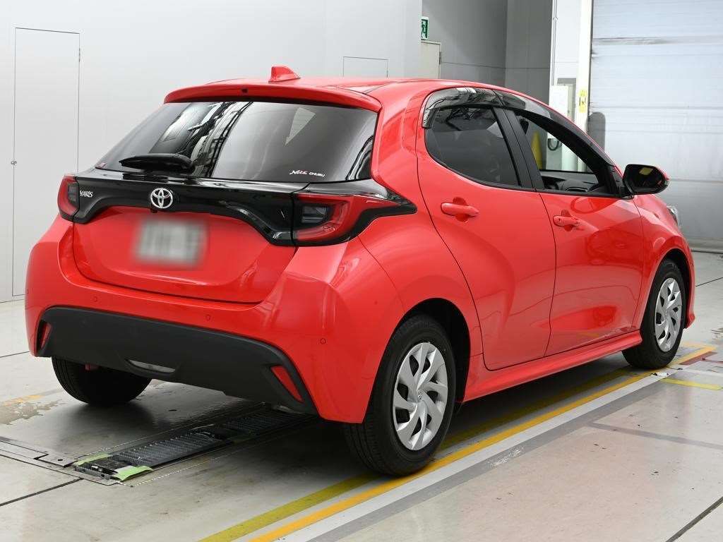 2023 Toyota Yaris G auction photo 2