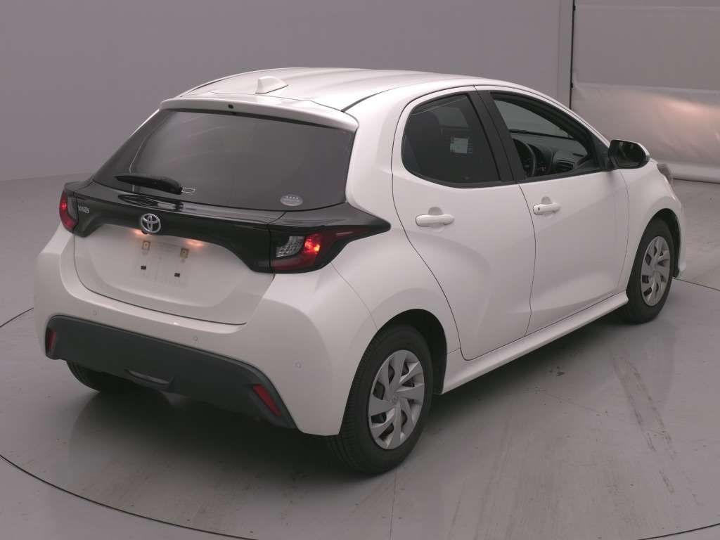 2020 Toyota Yaris X auction photo 2
