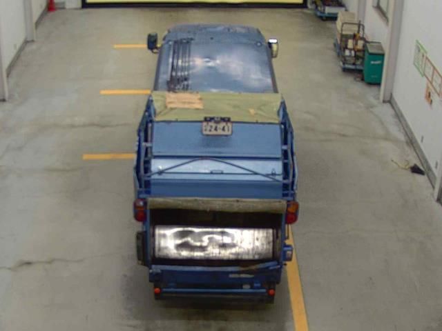 2005 Isuzu Elf 塵芥車 auction photo 3