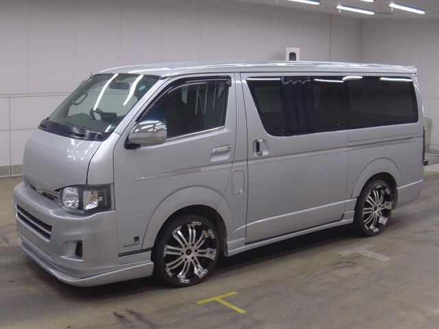 2007 Toyota Hiace Long DX GL Package 4WD auction photo 4