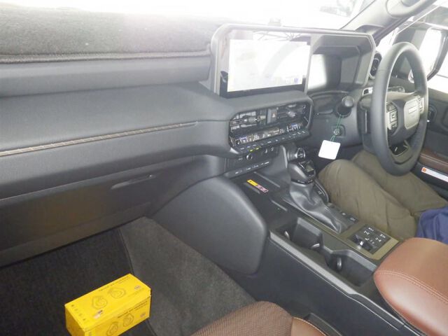 2024 Toyota Land Cruiser 250 ZX First Edition 4WD auction photo 3