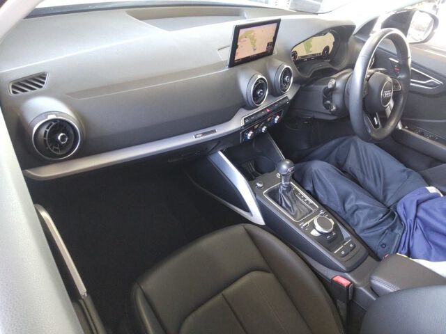 2019 Audi Q2 30TFSIスポーツ auction photo 3