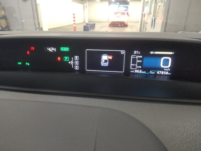 2017 Toyota Prius PHEV A auction photo 6