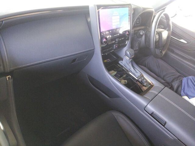 2025 Toyota Alphard Z 4WD auction photo 3