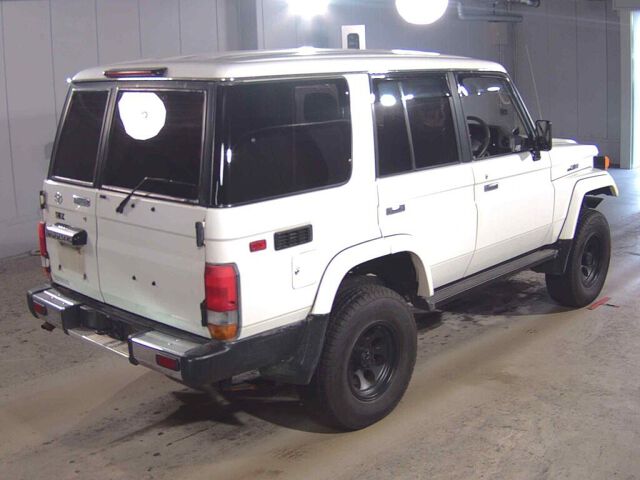 1999 Toyota Land Cruiser 70 ZXロング 4WD auction photo 5